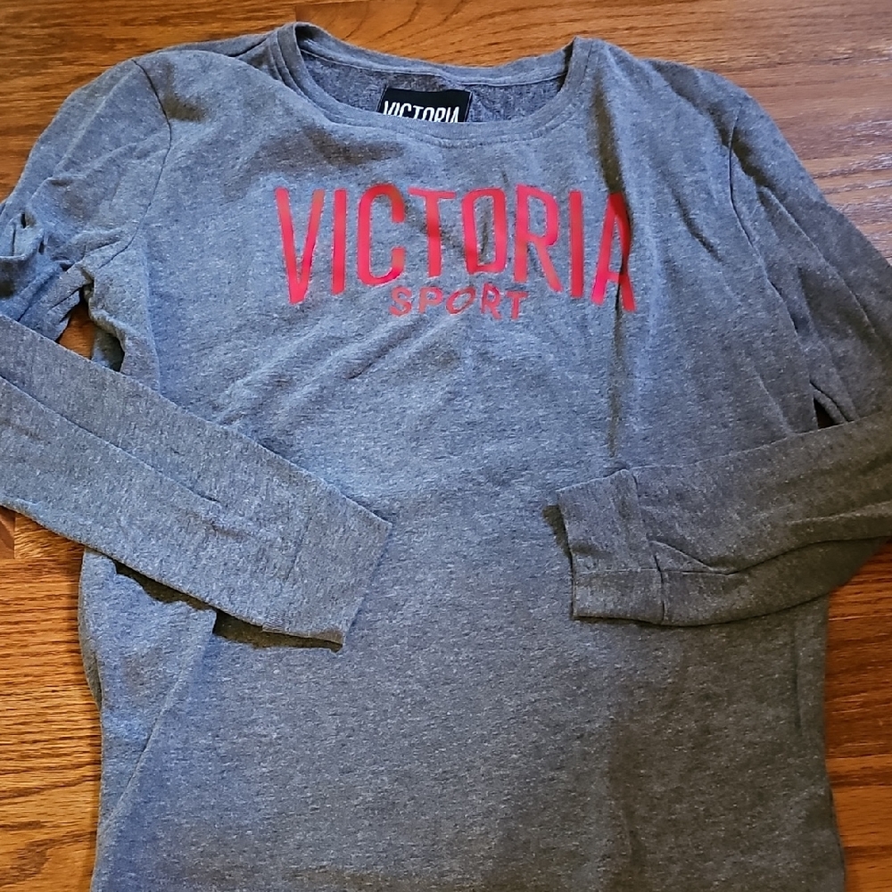 VS Sport Gray and Red Long Sleeve Shirt